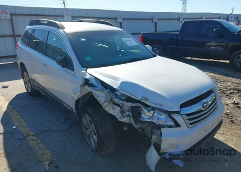 2011 Subaru Outback 2.5I Premium z USA, uszkodzony, nr VIN 4S4BRBCC3B3428450